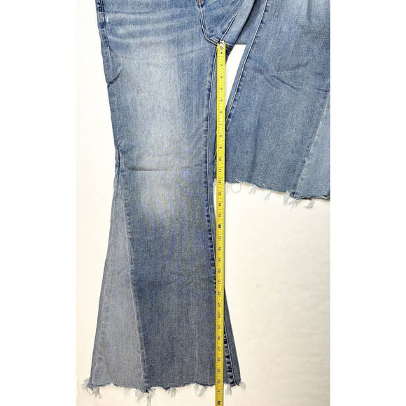 American Eagle Festival Flare Jean 16 Next Level Stretch Denim Distress Fray NEW - Picture 11 of 12